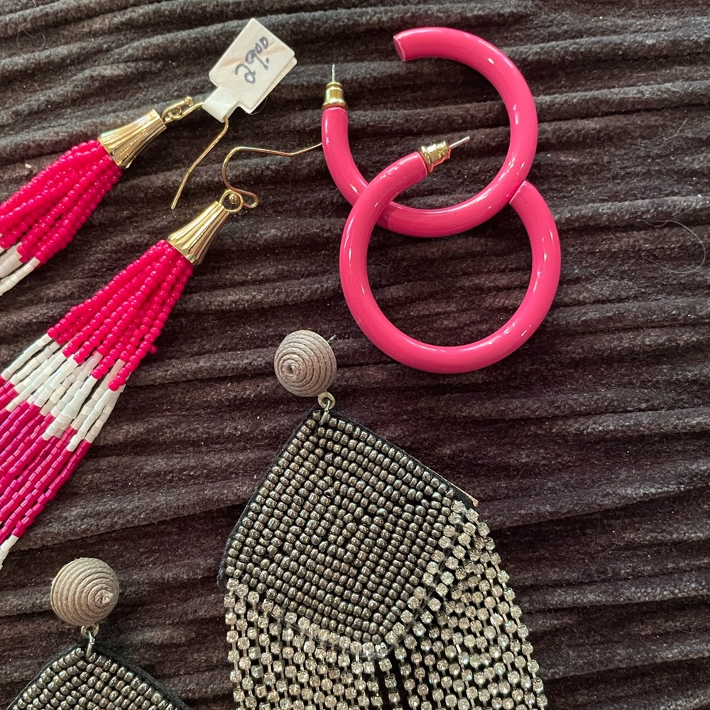 ‼️SOLD‼️Earrings, 3 pair or your choice of only 1 or 2 - Picture 2 of 6